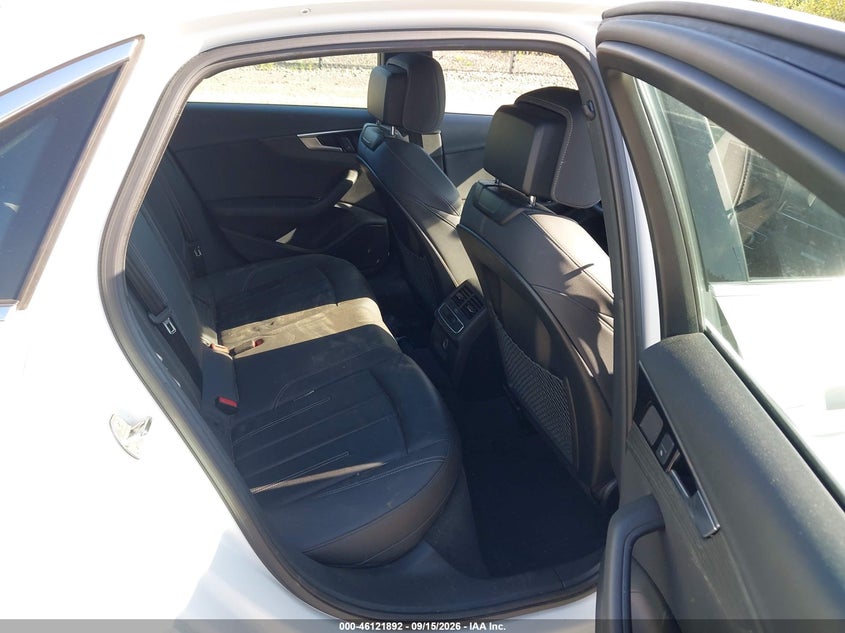 AUDI A4 - zdjęcie 8
