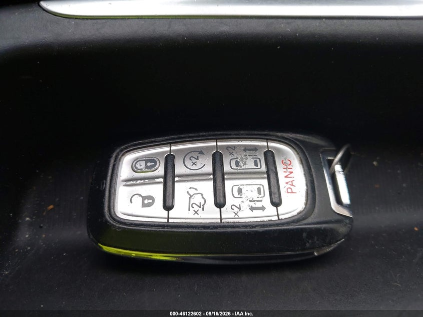 CHRYSLER PACIFICA - zdjęcie 11
