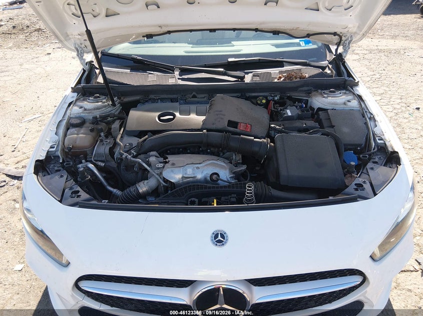 MERCEDES-BENZ A 220 - zdjęcie 10
