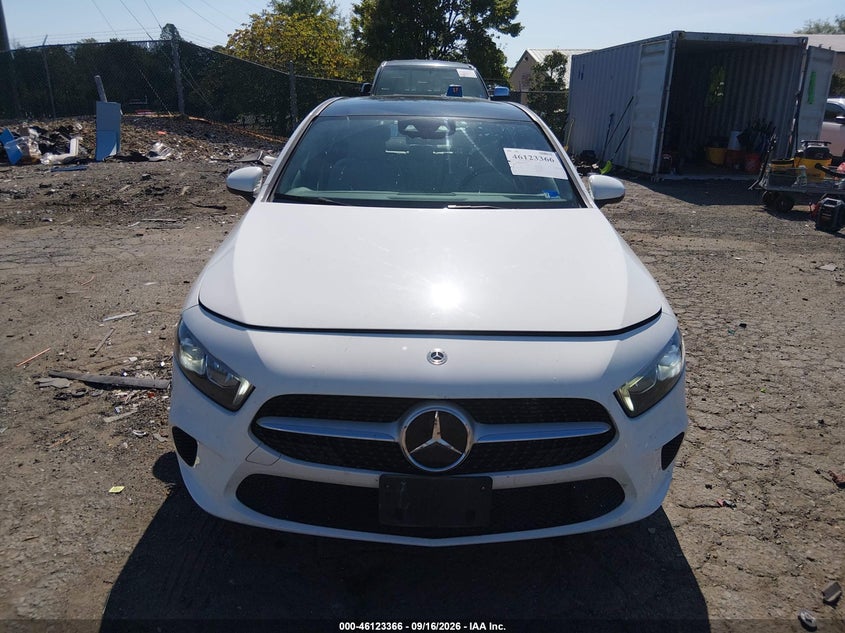 MERCEDES-BENZ A 220 - zdjęcie 12