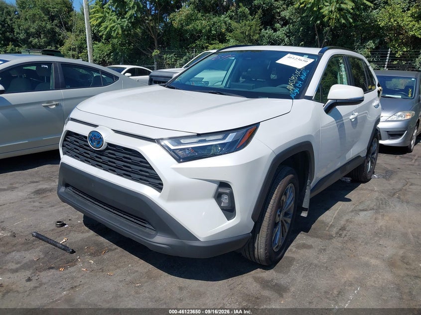TOYOTA RAV4 HYBRID - zdjęcie 2
