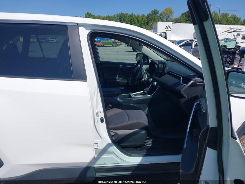 TOYOTA RAV4 - zdjęcie 5