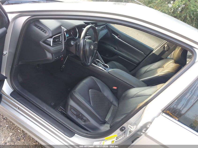 TOYOTA CAMRY - zdjęcie 5