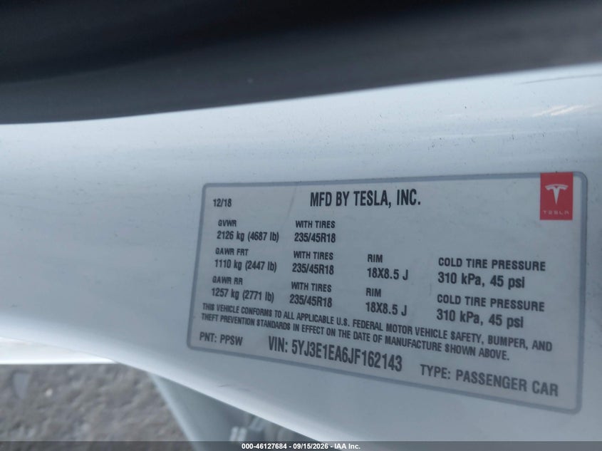 TESLA MODEL 3 - zdjęcie 9