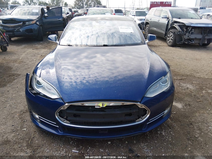 TESLA MODEL S - zdjęcie 12