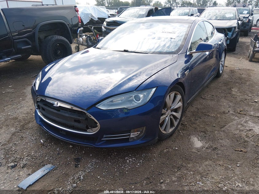 TESLA MODEL S - zdjęcie 2