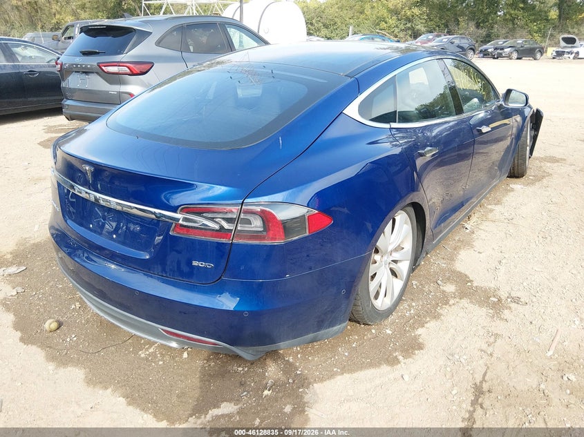TESLA MODEL S - zdjęcie 4