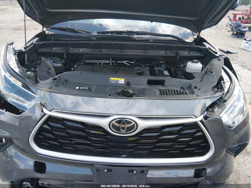 TOYOTA HIGHLANDER - zdjęcie 10