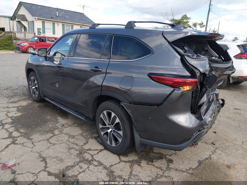 TOYOTA HIGHLANDER - zdjęcie 3