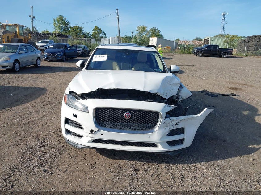 JAGUAR F-PACE - zdjęcie 11