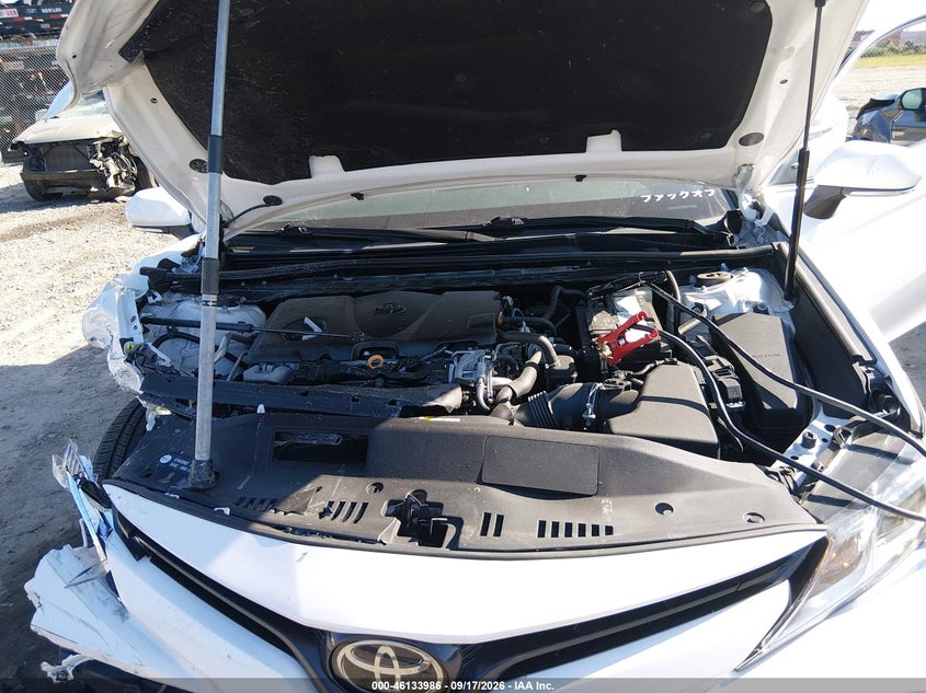 TOYOTA CAMRY - zdjęcie 10