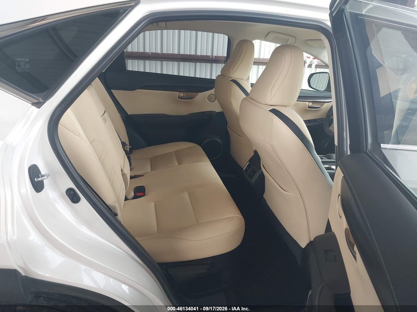 LEXUS NX 200T - zdjęcie 8