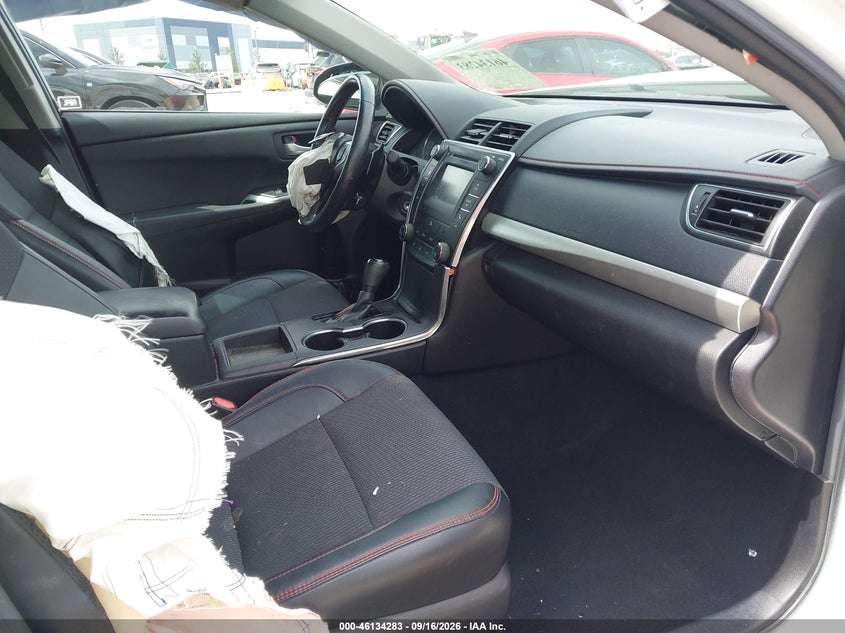 TOYOTA CAMRY - zdjęcie 5