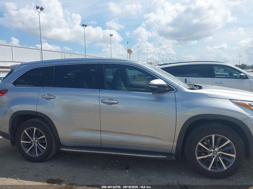 TOYOTA HIGHLANDER - zdjęcie 14