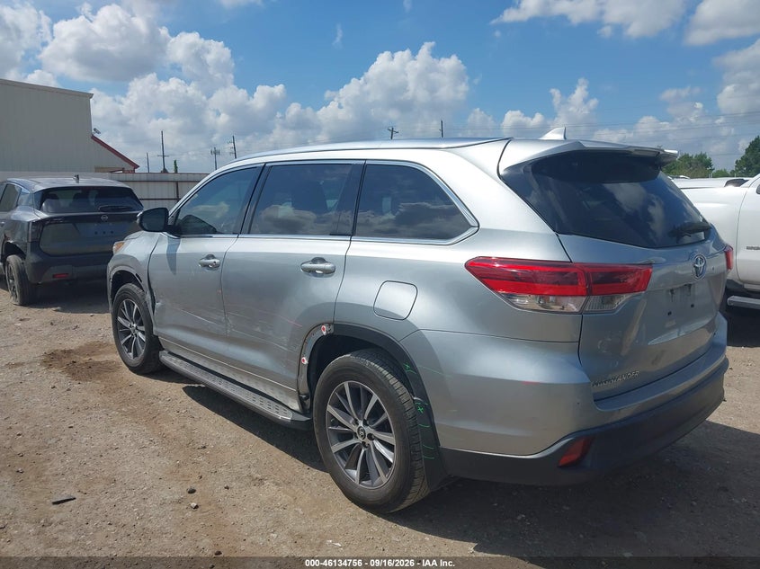 TOYOTA HIGHLANDER - zdjęcie 3