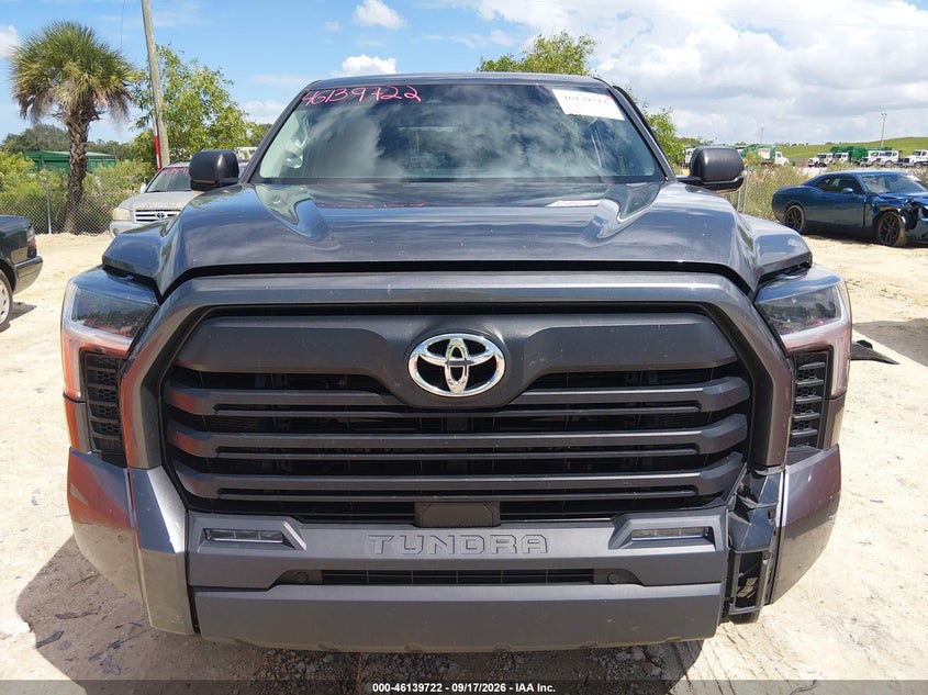 TOYOTA TUNDRA - zdjęcie 12