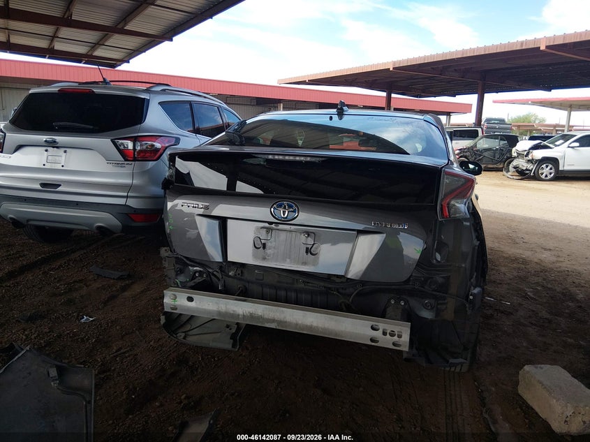 TOYOTA PRIUS - zdjęcie 6