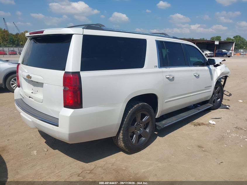 CHEVROLET SUBURBAN - zdjęcie 4