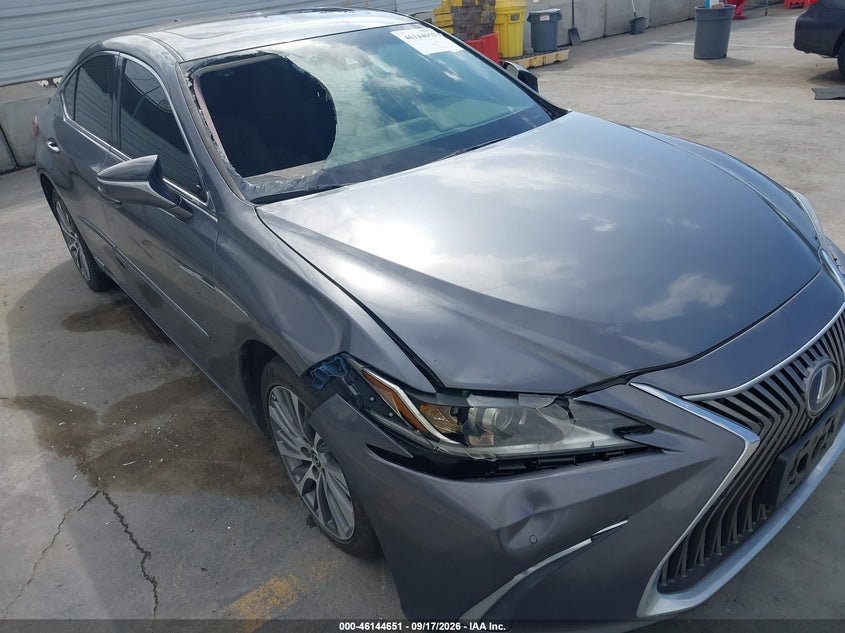 LEXUS ES 300H - zdjęcie 6