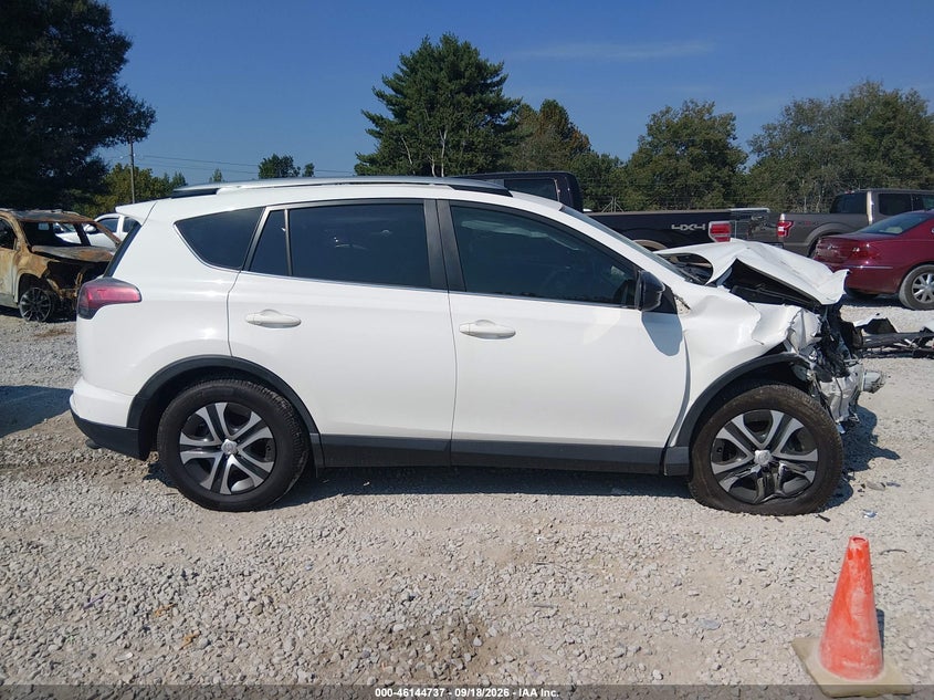TOYOTA RAV4 - zdjęcie 13