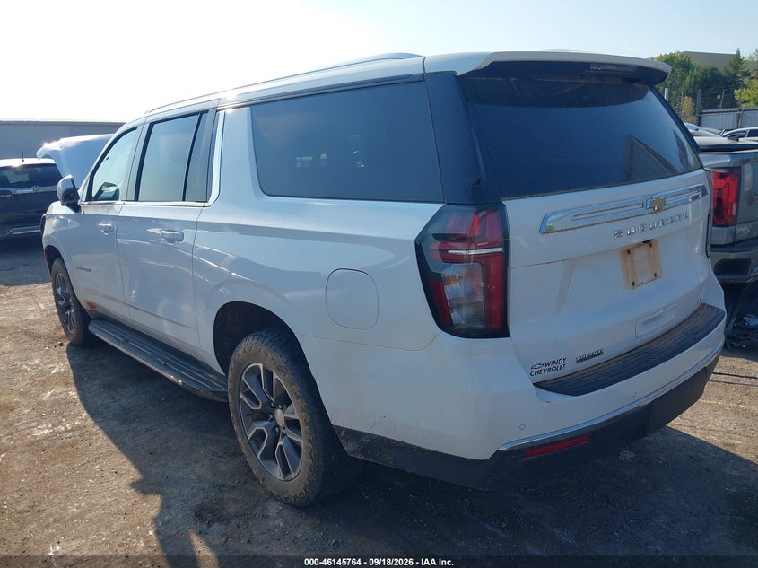 CHEVROLET SUBURBAN - zdjęcie 3