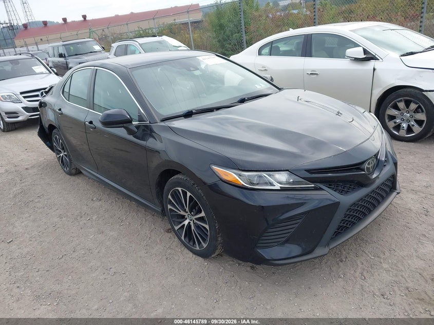 TOYOTA CAMRY - zdjęcie 1