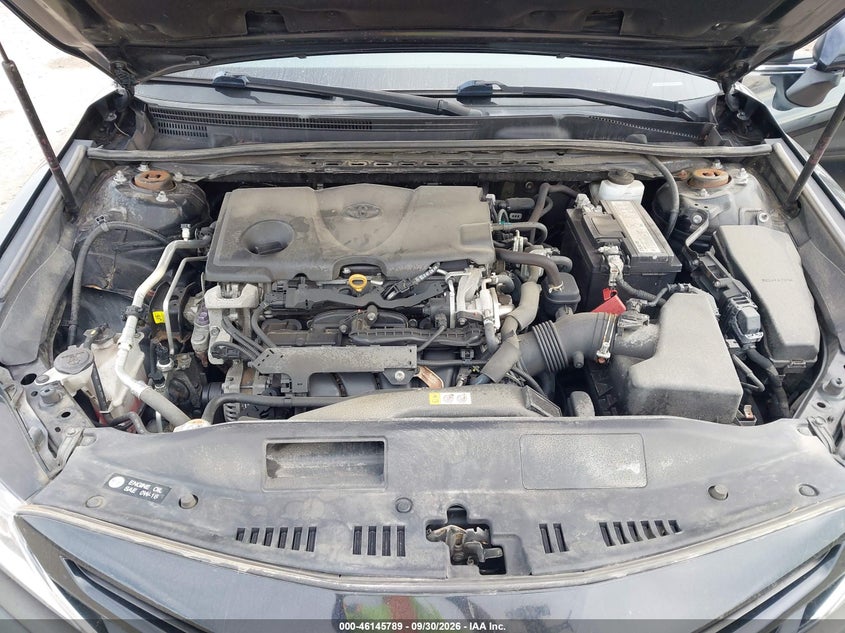 TOYOTA CAMRY - zdjęcie 10
