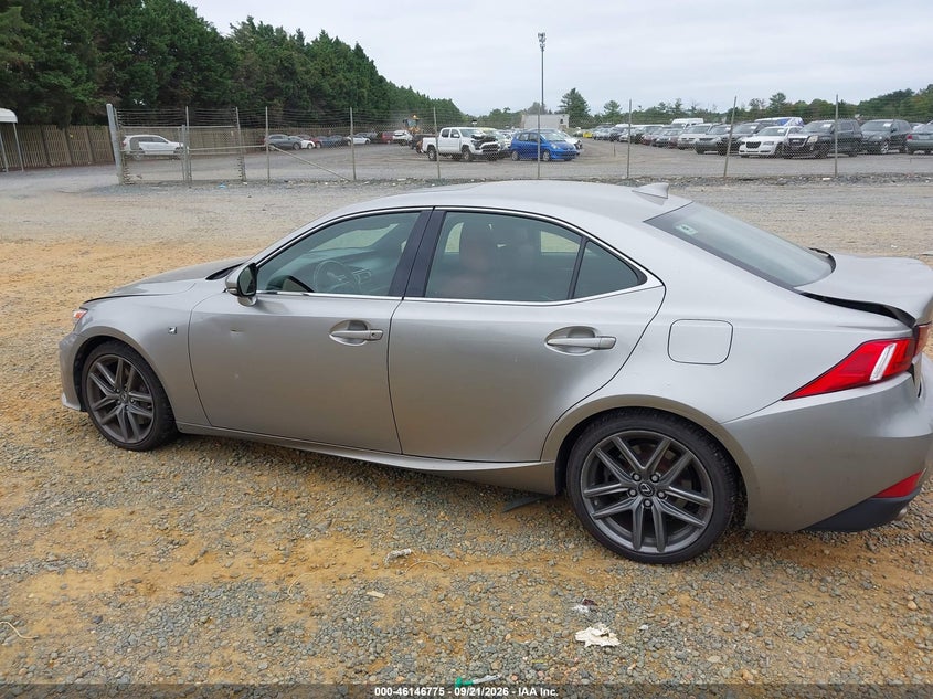 LEXUS IS 300 - zdjęcie 15
