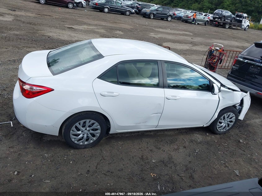 TOYOTA COROLLA - zdjęcie 14
