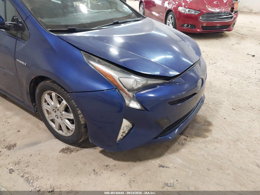 TOYOTA PRIUS - zdjęcie 6