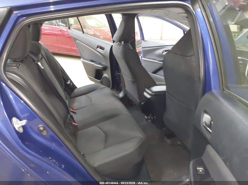 TOYOTA PRIUS - zdjęcie 8