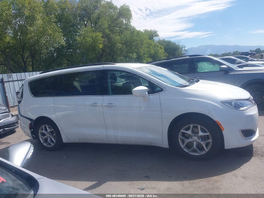 CHRYSLER PACIFICA - zdjęcie 13