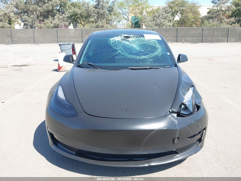 TESLA MODEL 3 - zdjęcie 12