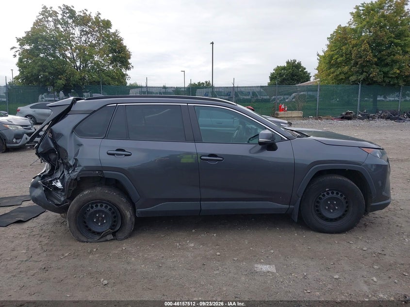 TOYOTA RAV4 - zdjęcie 13