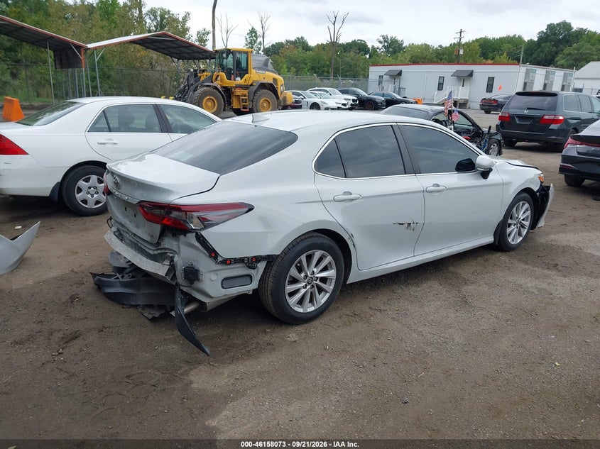TOYOTA CAMRY - zdjęcie 4