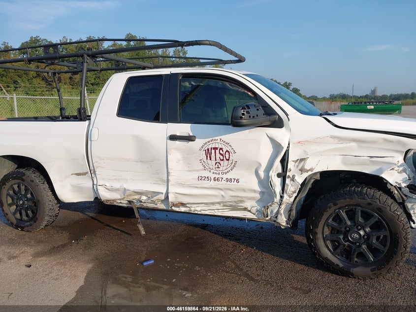 TOYOTA TUNDRA - zdjęcie 6