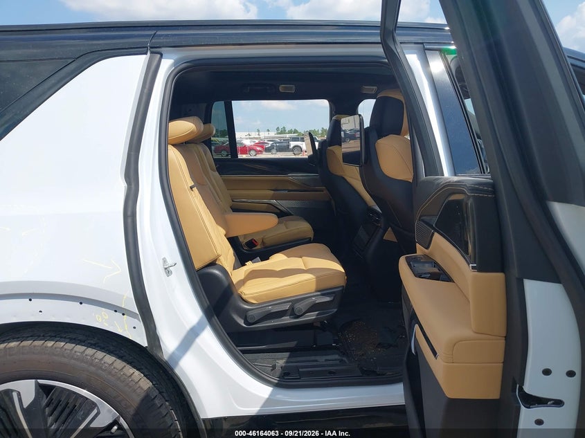 CADILLAC ESCALADE HYBRID - zdjęcie 8