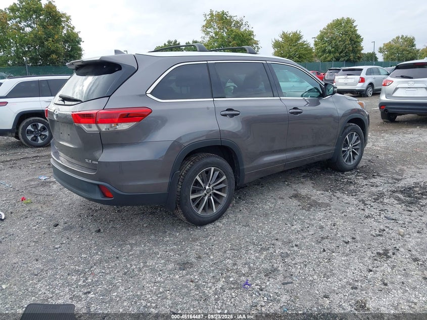 TOYOTA HIGHLANDER - zdjęcie 4