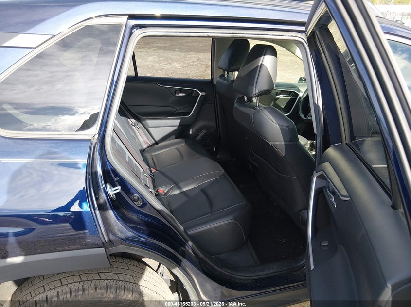 TOYOTA RAV4 - zdjęcie 8