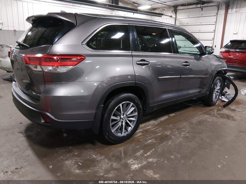 TOYOTA HIGHLANDER - zdjęcie 4