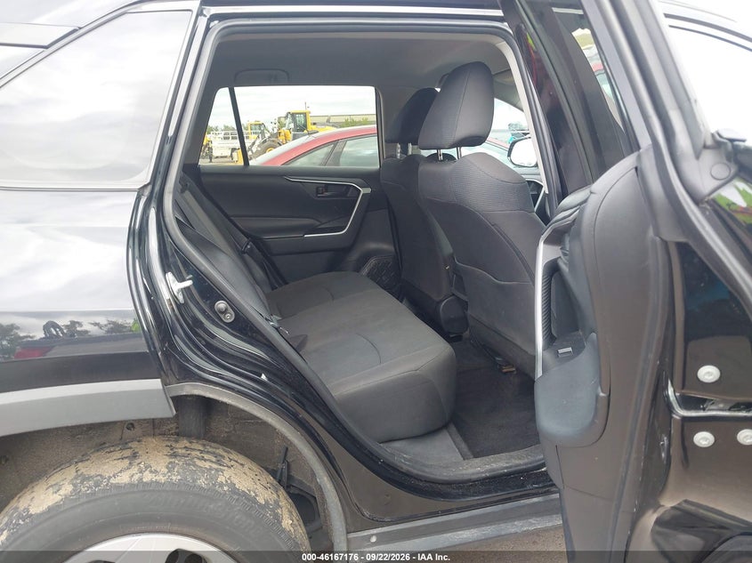 TOYOTA RAV4 - zdjęcie 8