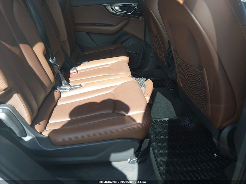 AUDI Q7 - zdjęcie 8