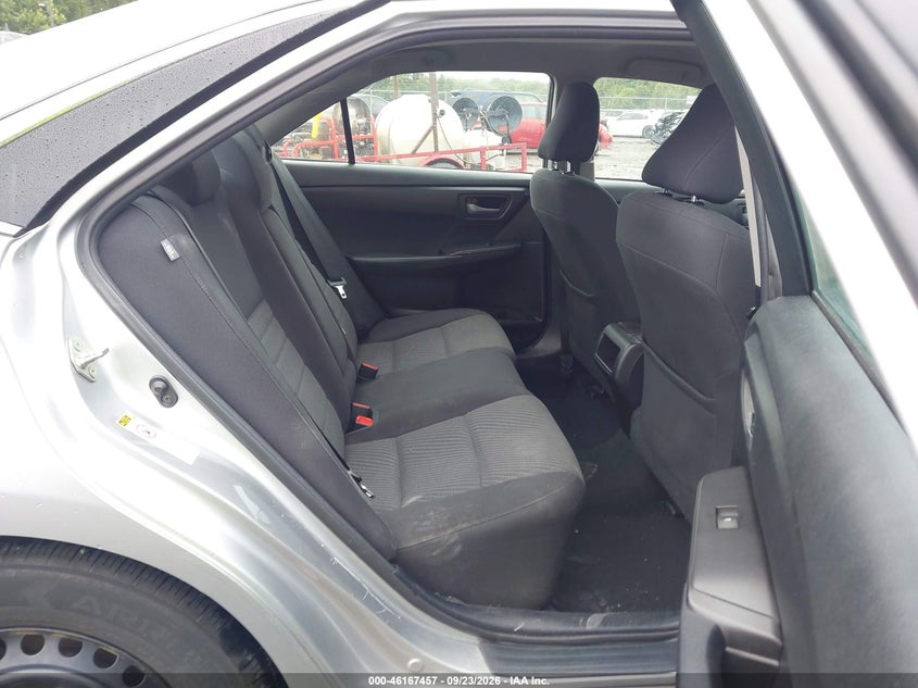TOYOTA CAMRY - zdjęcie 8