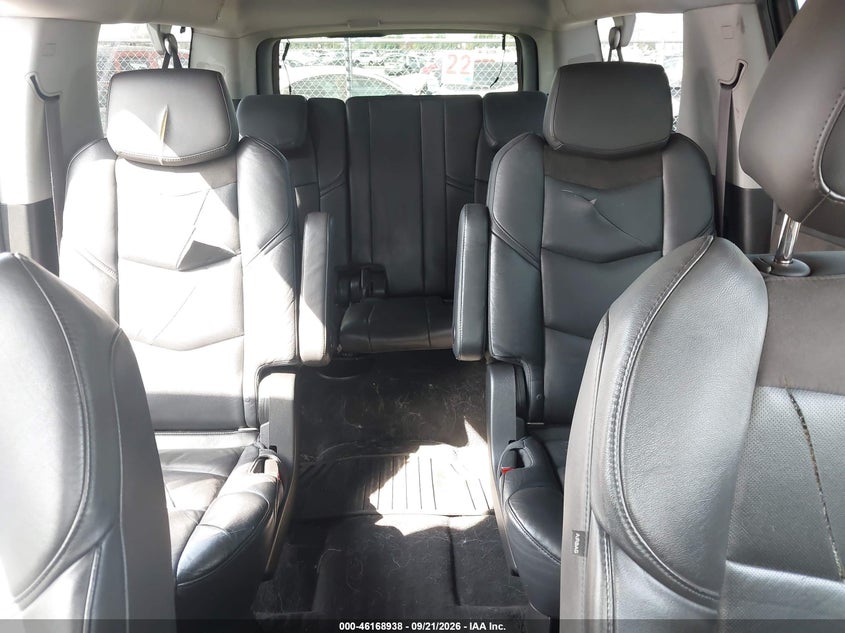 CADILLAC ESCALADE ESV - zdjęcie 8