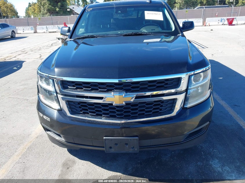 CHEVROLET SUBURBAN - zdjęcie 12