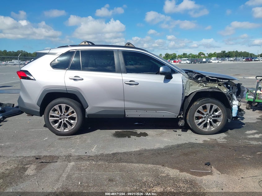 TOYOTA RAV4 - zdjęcie 14