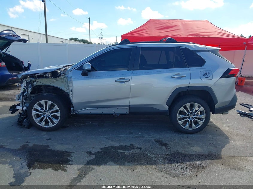 TOYOTA RAV4 - zdjęcie 15