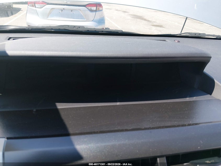 TOYOTA PRIUS V - zdjęcie 7