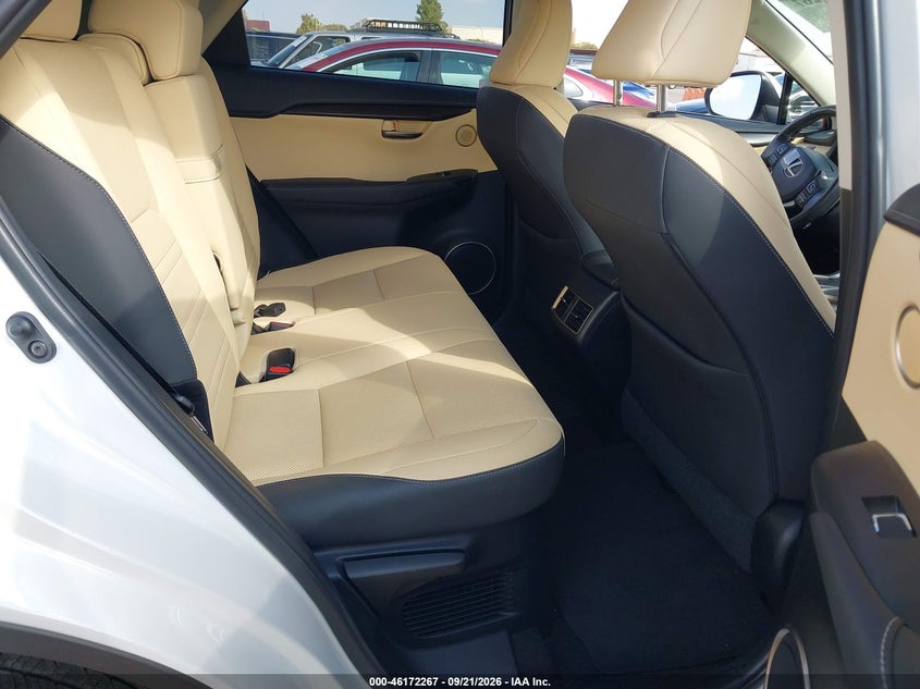 LEXUS NX 300 - zdjęcie 8