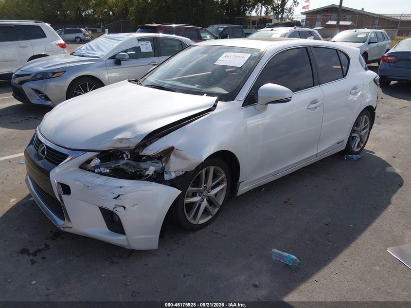 LEXUS CT 200H - zdjęcie 2